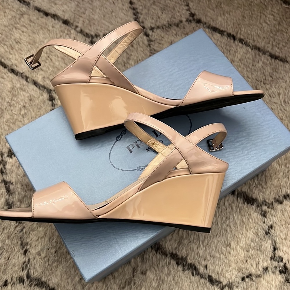 Prada Basic Slingback Wedge Sandal Beige Patent 3… - image 8
